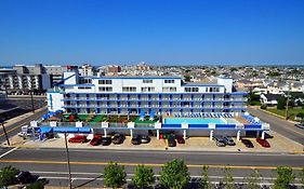 Admiral Resort Motel